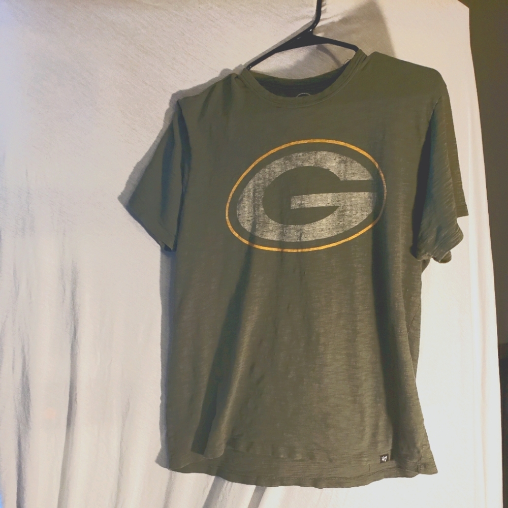 Vintage green bay packers shirt.